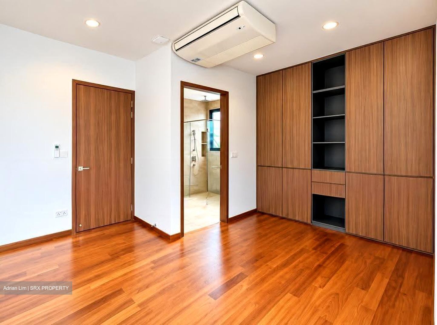 Fernhill Road (D10), Semi-Detached #638181321
